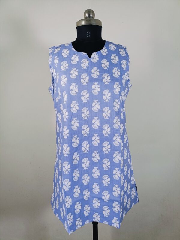 Rangkari Women’s Sleeveless Cotton Kurti – Lavender Handblock Floral Print | Summer Casual Wear